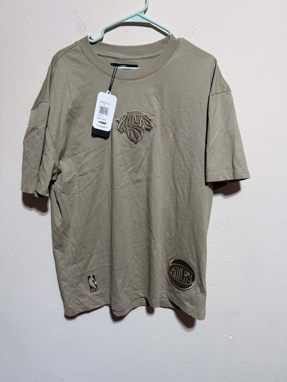 NBA champs Pro Standard New York Knicks Neutral T-Shirt NEW